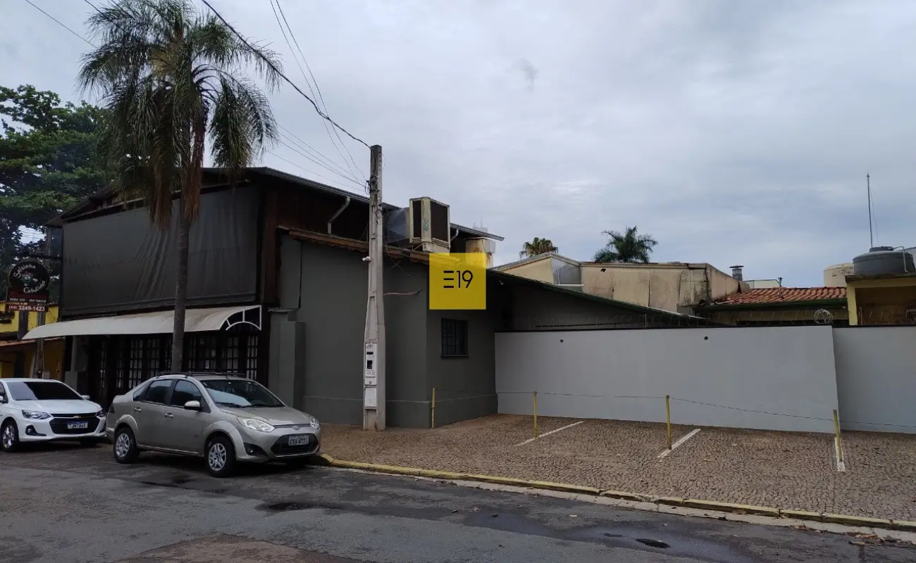 Área comercial à venda no Centro de Barão Geraldo, Campinas - vista lateral do terreno